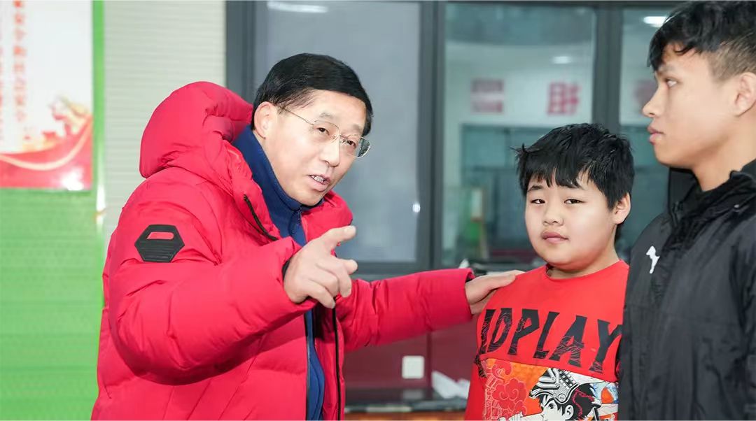 并在篮网的
